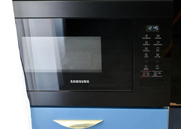 Marine Vibes - Pool & 公寓