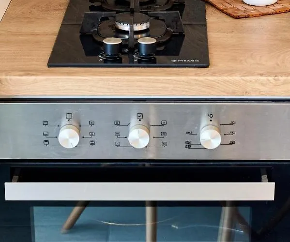 Marine Vibes - Pool &