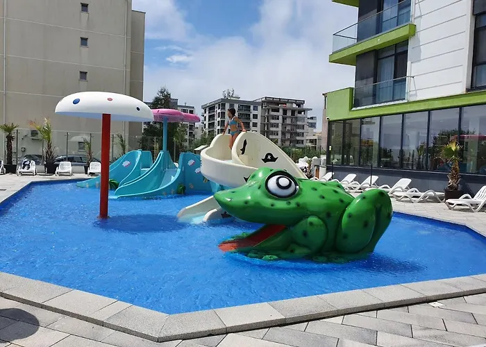 Marine Vibes - Pool & *