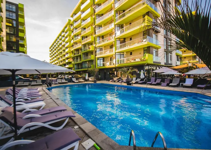 Marine Vibes - Pool & Daire Navodari