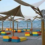 Marine Vibes - Pool & Apartment *