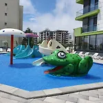 Marine Vibes - Pool & *