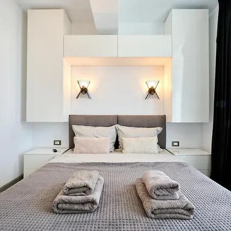 Marine Vibes - Pool & Spa Beach Resort Apartment Navodari