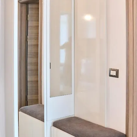 Marine Vibes - Pool & Spa Beach Resort Apartment Navodari