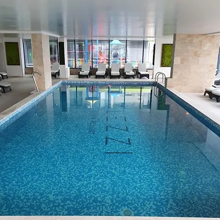 Marine Vibes - Pool & Spa Beach Resort Apartment Navodari