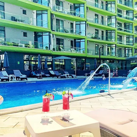 Marine Vibes - Pool & Spa Beach Resort * Navodari