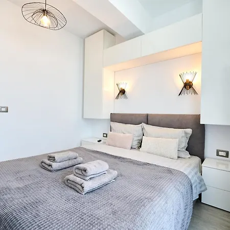 Marine Vibes - Pool & Spa Beach Resort Apartment