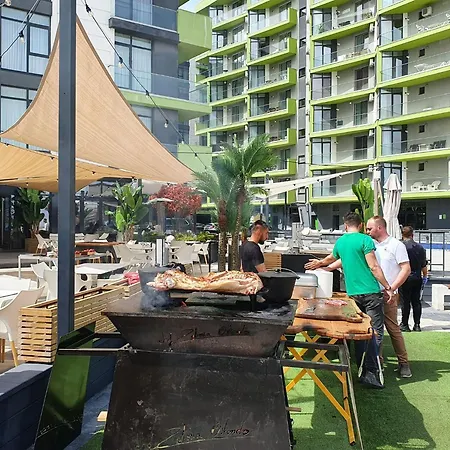 Marine Vibes - Pool & *