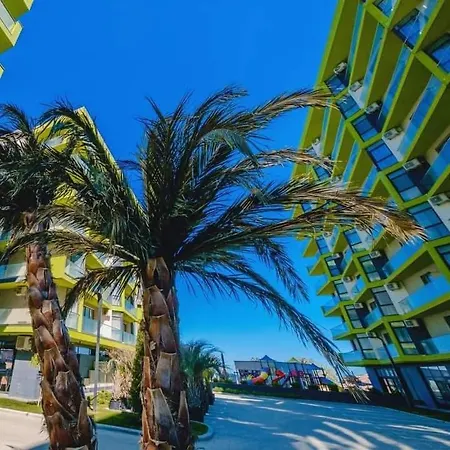Apartment Marine Vibes - Pool & Spa Beach Resort