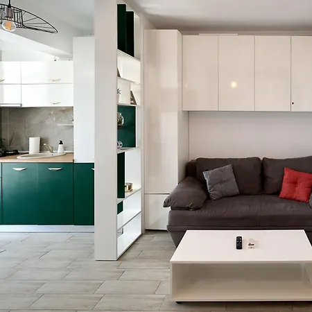 Marine Vibes - Pool & *