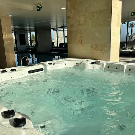 Marine Vibes - Pool &