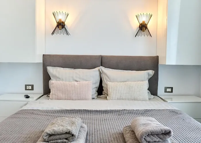 아파트 Marine Vibes - Pool & Năvodari