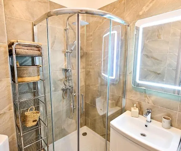 아파트 Marine Vibes - Pool & Năvodari