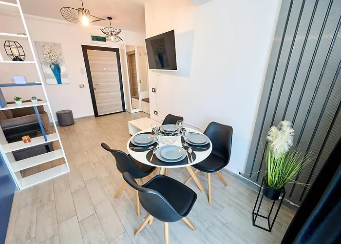 Marine Vibes - Pool & ナボダリ