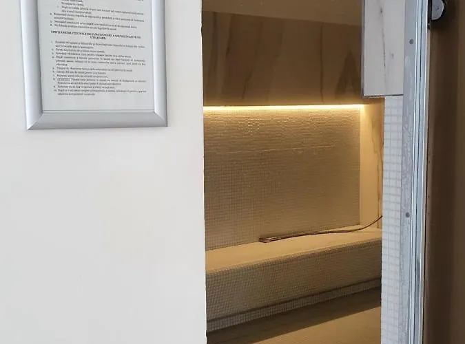 Marine Vibes - Pool & 아파트