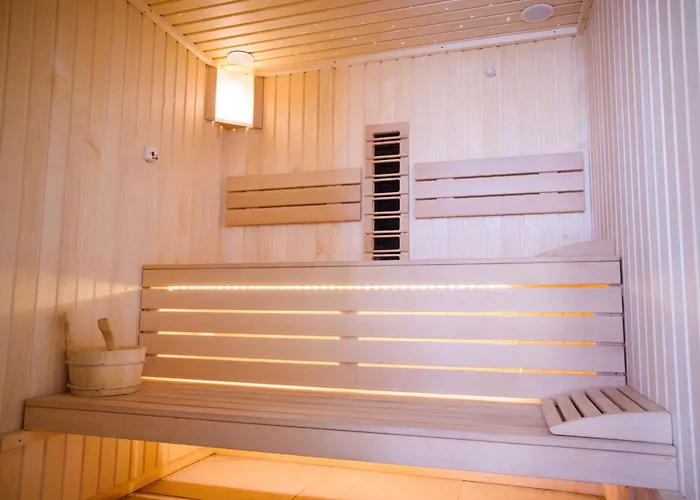 Marine Vibes - Pool & Năvodari